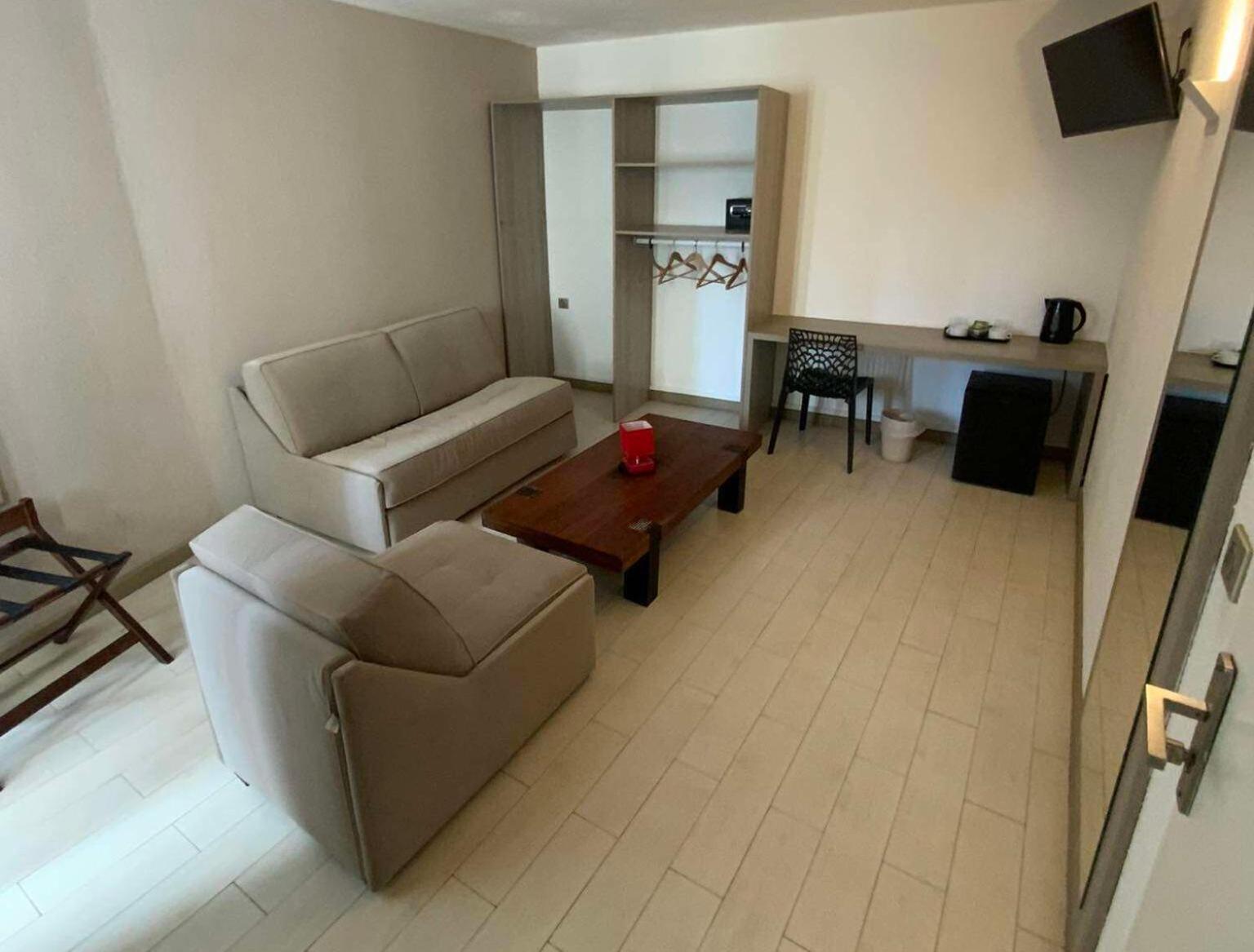 Hotel Des Amandiers Cayenne Esterno foto